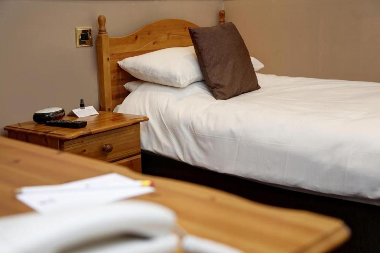 Bury Ramsbottom Old Mill Hotel And Leisure Club Eksteriør billede